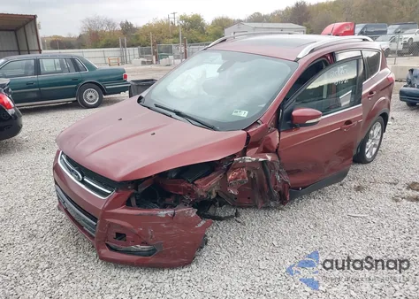 2016 Ford Escape Titanium z USA, uszkodzony, nr VIN 1FMCU9JX2GUB55472